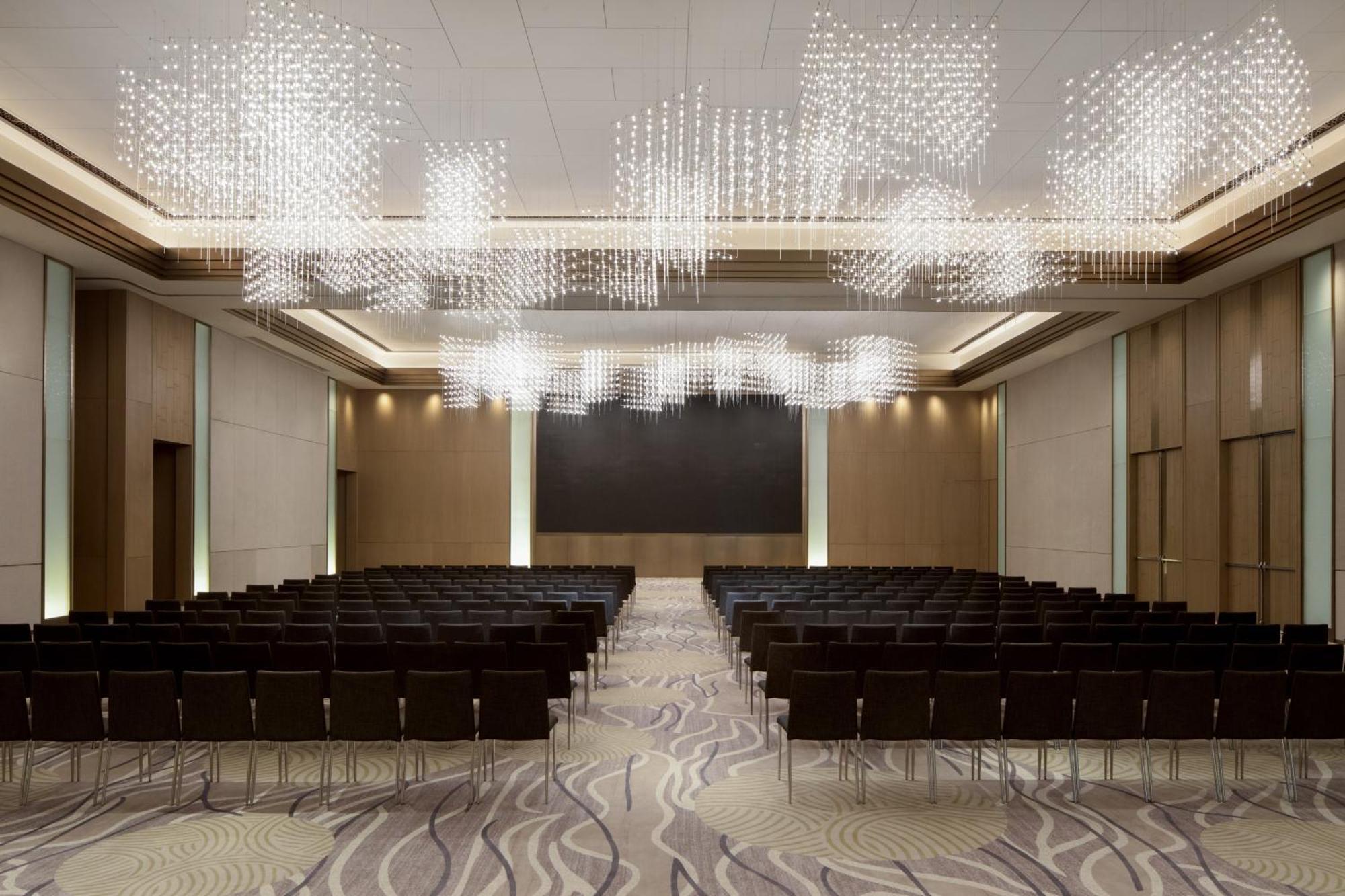 Courtyard By Marriott Xi'An North Hotel Exterior photo