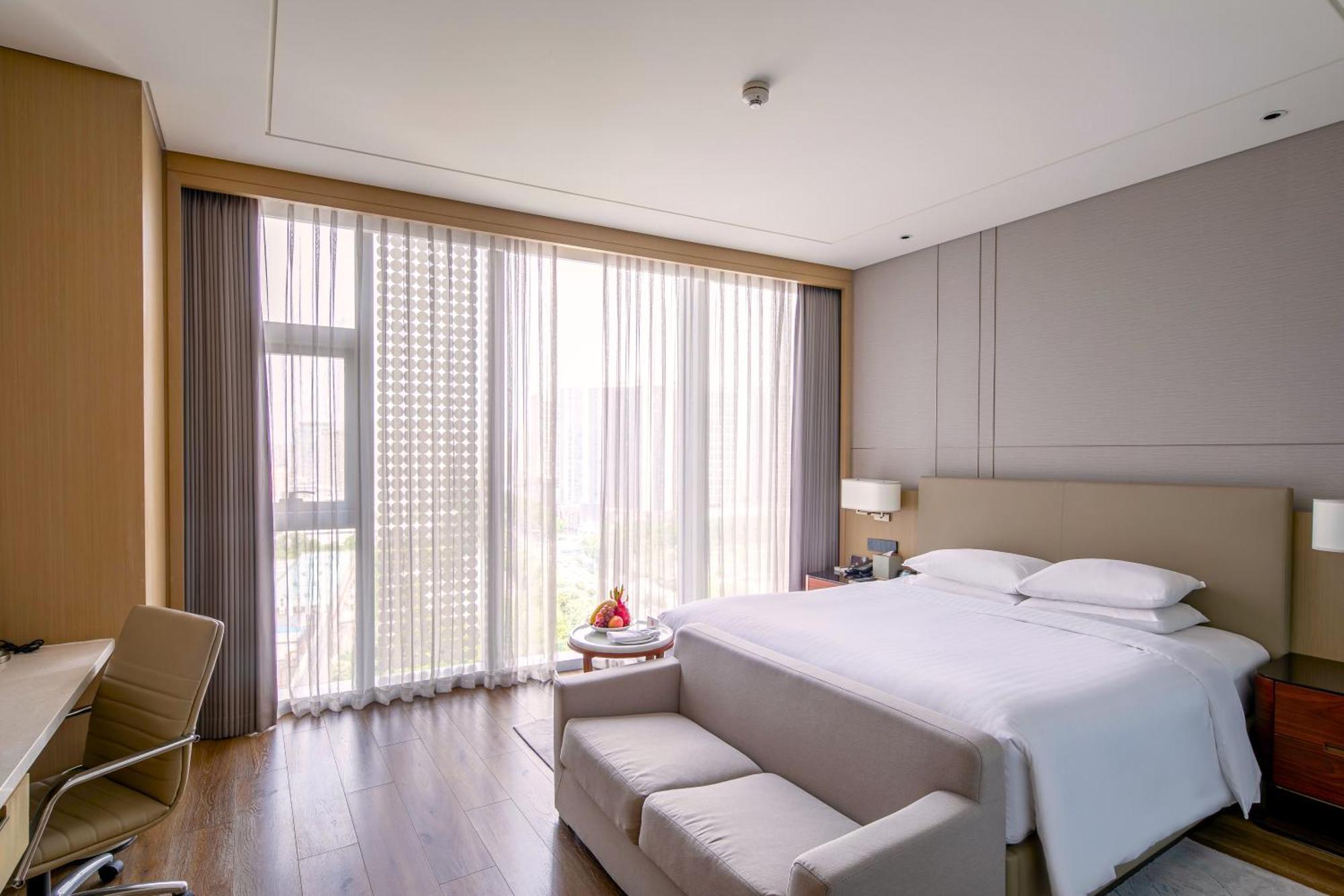 Courtyard By Marriott Xi'An North Hotel Exterior photo
